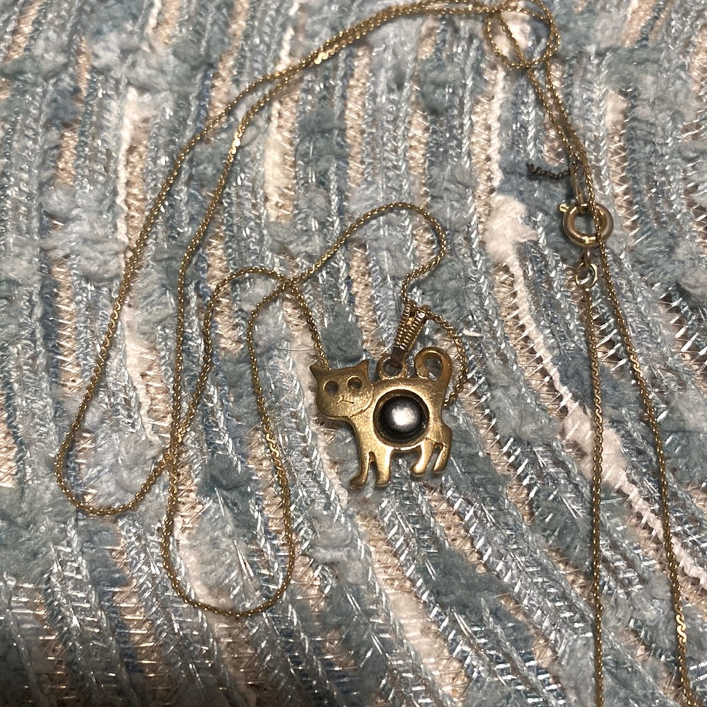 Cat necklace